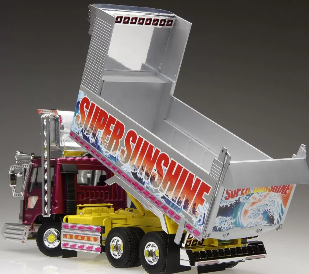 Cheap Aoshima Decoration Truck 1/32 Super Sunshine Plastic Model