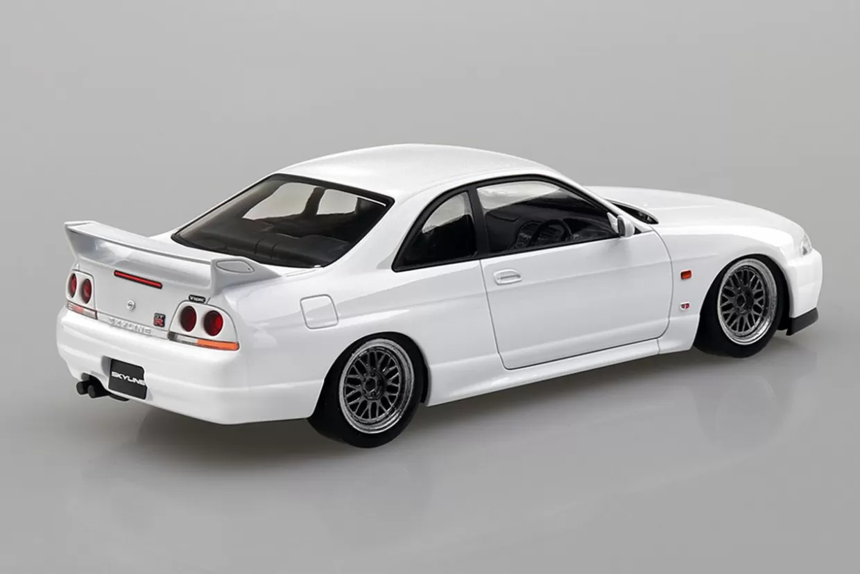 Hot Aoshima The Snap Kit 1/32 Nissan R33 Skyline Gt-R Custom Wheel (White) Plastic Model