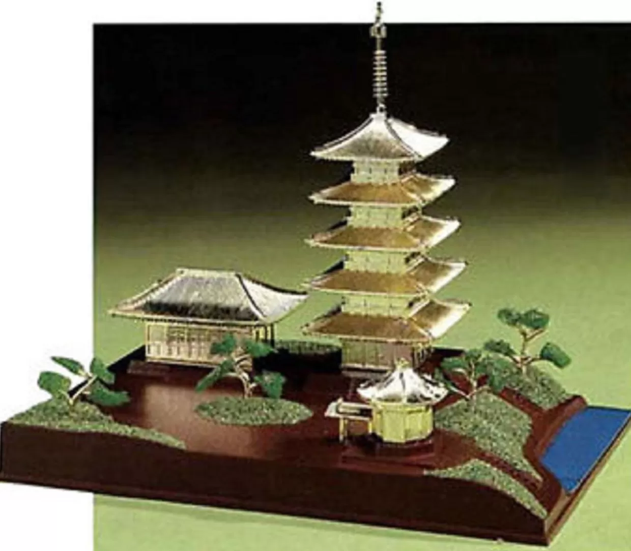 New Doyusha Ng13 Japanese Nara Kofukuji Temple (Gold) 1/400 Scale Plastic Model