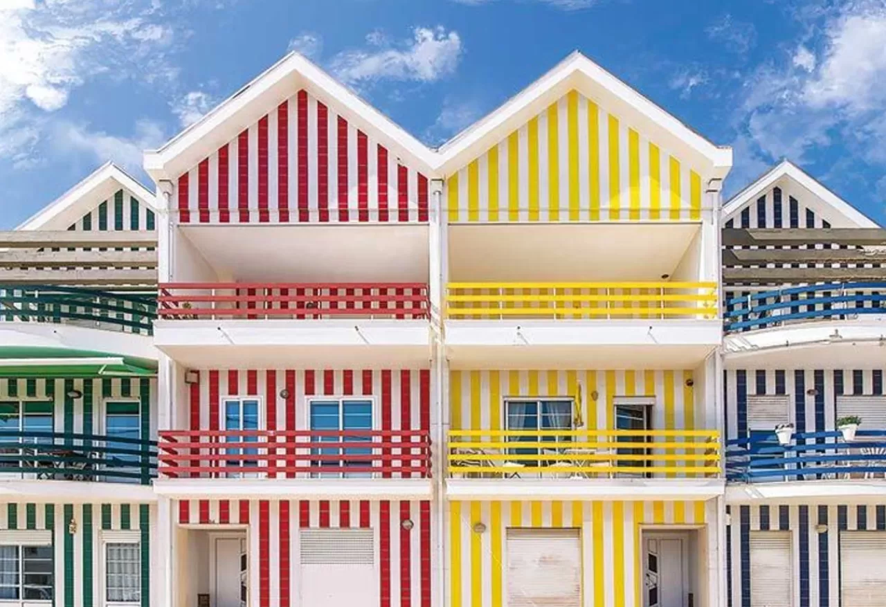 Epoch Jigsaw Puzzle 79-356S Costa Nova In Portugal (300 Pieces)