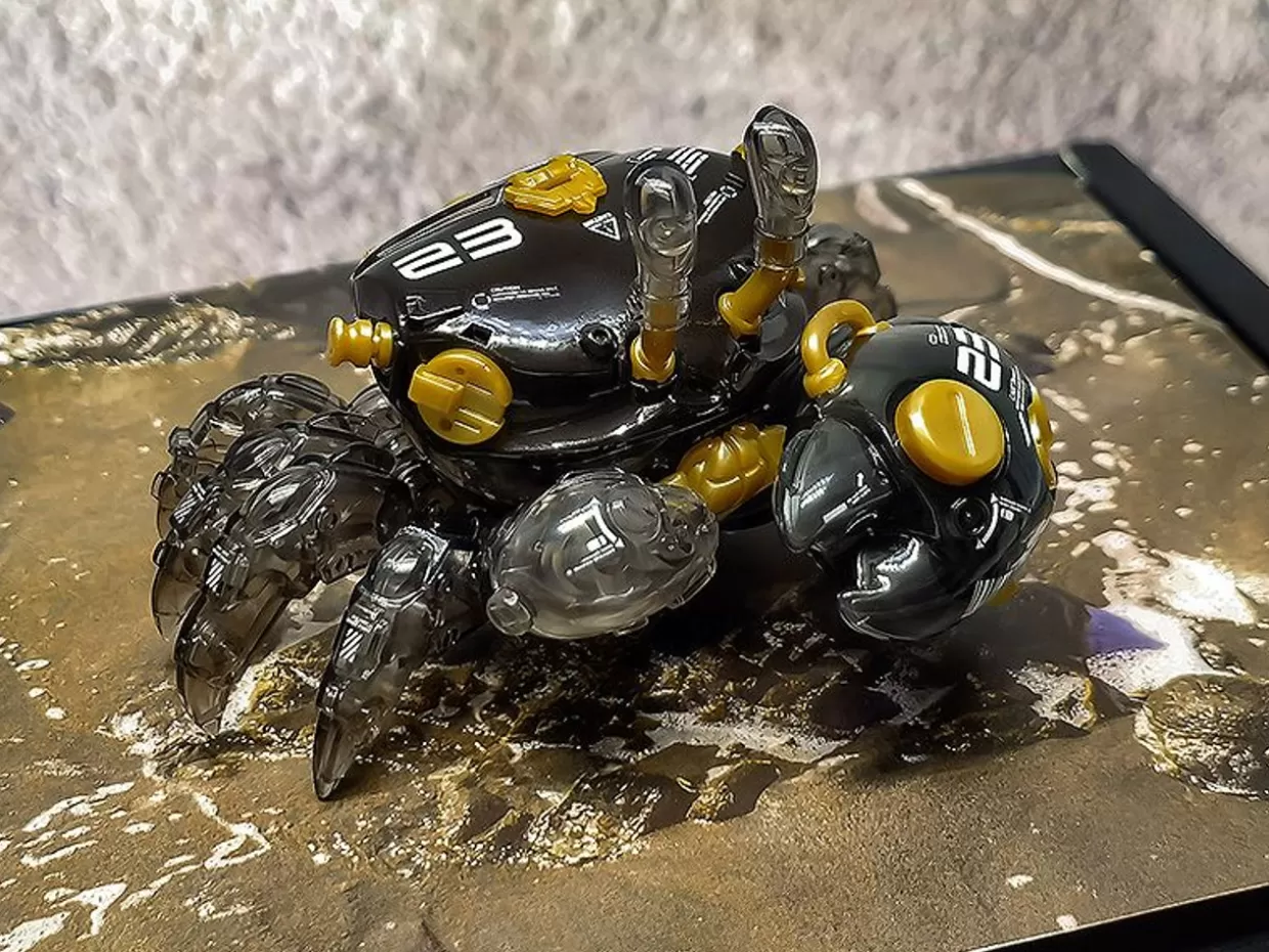 Hot ORANGE CAT INDUSTRY Aquaculture Tank 007: Fiddler Crab (Gold Black) Plastic Model