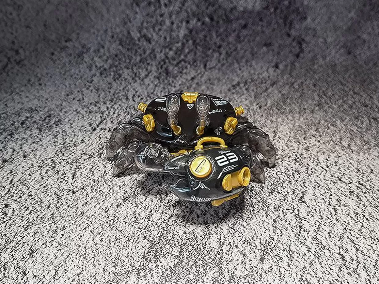 Hot ORANGE CAT INDUSTRY Aquaculture Tank 007: Fiddler Crab (Gold Black) Plastic Model