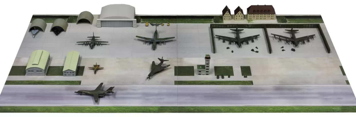 Shop Pit-Road 1/700 U.S. Air Force Guam Andersen Base (1980S) Plastic Model