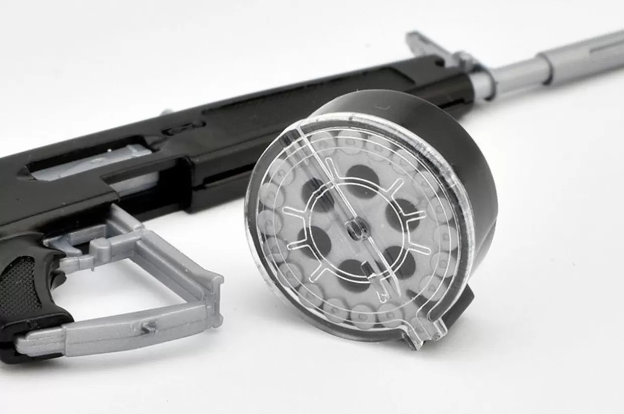 Shop Tomytec Military Series 1/12 Little Armory Resident Evil: Death Island Weapons Type 1 Leon S. Kennedy Plastic Model