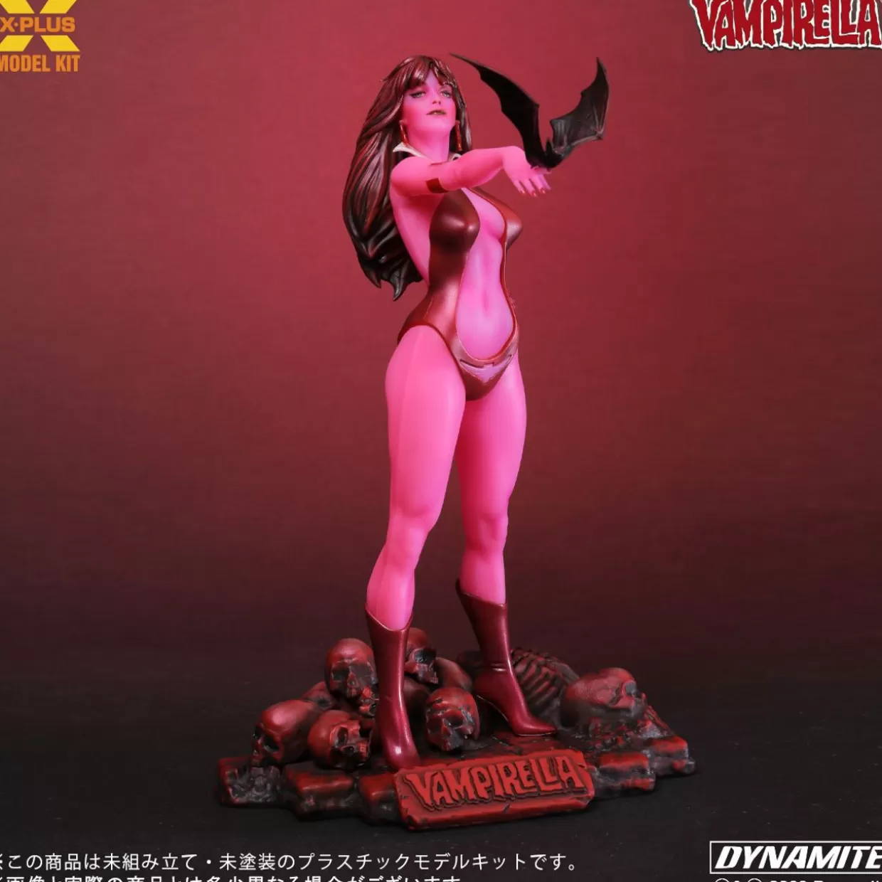Online XPlus 1/8 Vampirella Jose Gonzalez Glow In The Dark Edition Plastic Model Kit
